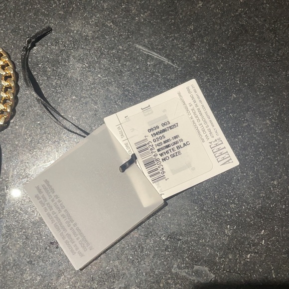 Moschino crossbody leather with black text - Picture 9 of 12